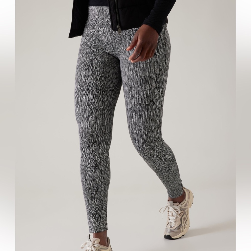 Athleta Delancey Skyline Textured Tight Black and White • NWT! - Picture 1 of 5